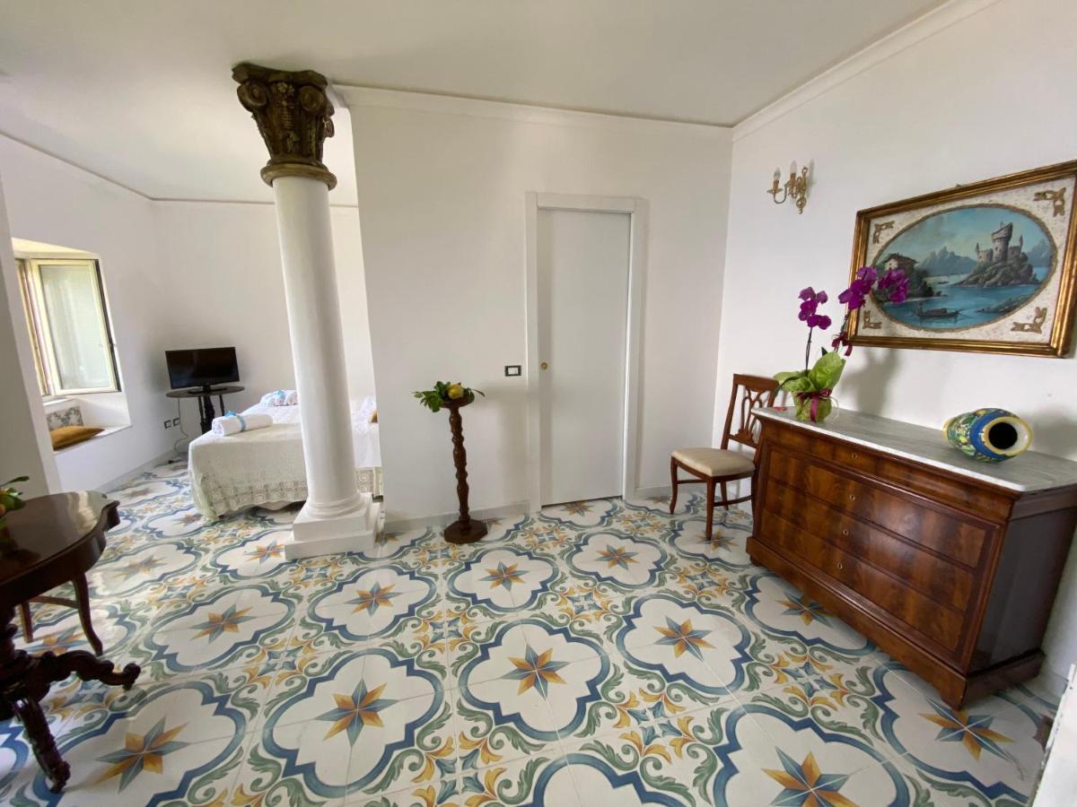Villa Don Mimi Guarnaschelli La Dependace تاورمينا المظهر الخارجي الصورة