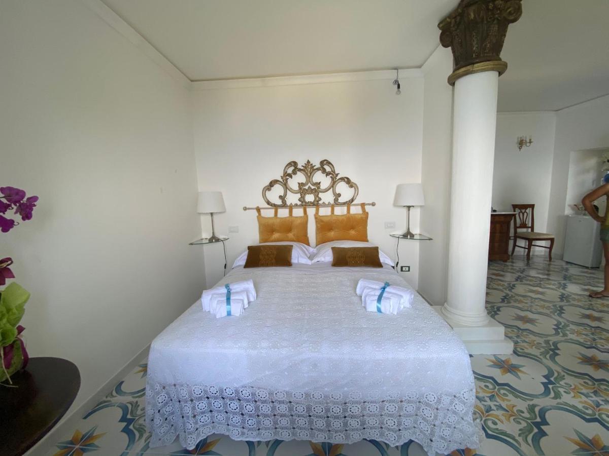 Villa Don Mimi Guarnaschelli La Dependace تاورمينا المظهر الخارجي الصورة