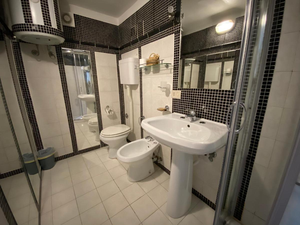 Villa Don Mimi Guarnaschelli La Dependace تاورمينا المظهر الخارجي الصورة