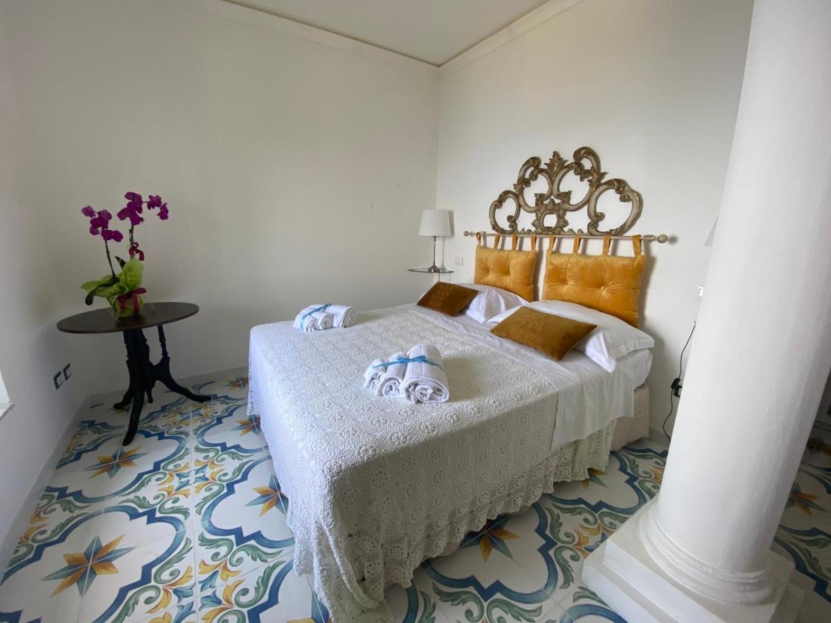 Villa Don Mimi Guarnaschelli La Dependace تاورمينا المظهر الخارجي الصورة