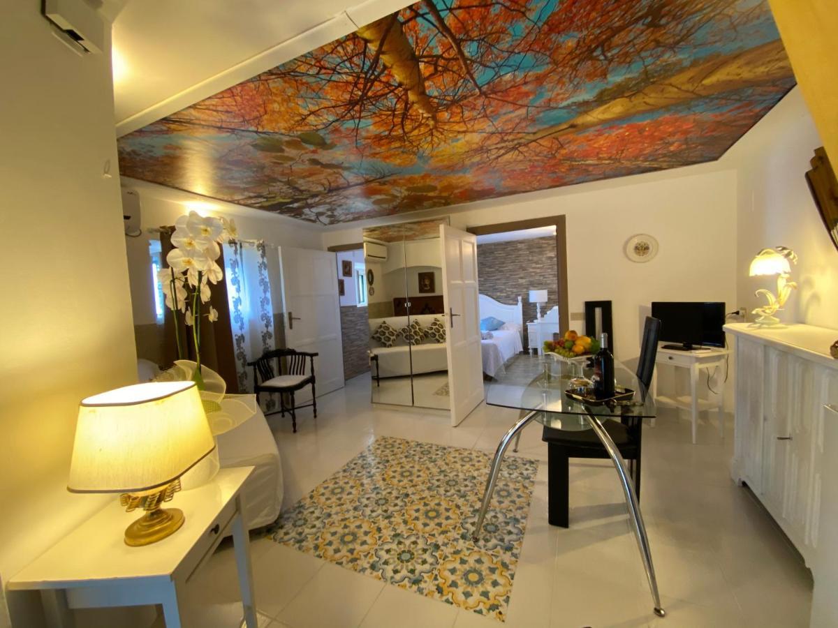 Villa Don Mimi Guarnaschelli La Dependace تاورمينا المظهر الخارجي الصورة