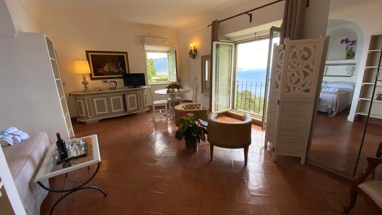 Villa Don Mimi Guarnaschelli La Dependace تاورمينا المظهر الخارجي الصورة