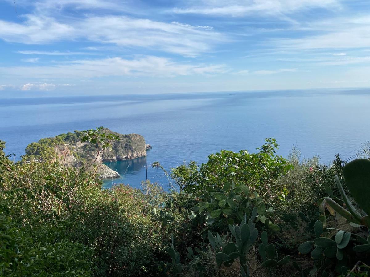 Villa Don Mimi Guarnaschelli La Dependace تاورمينا المظهر الخارجي الصورة